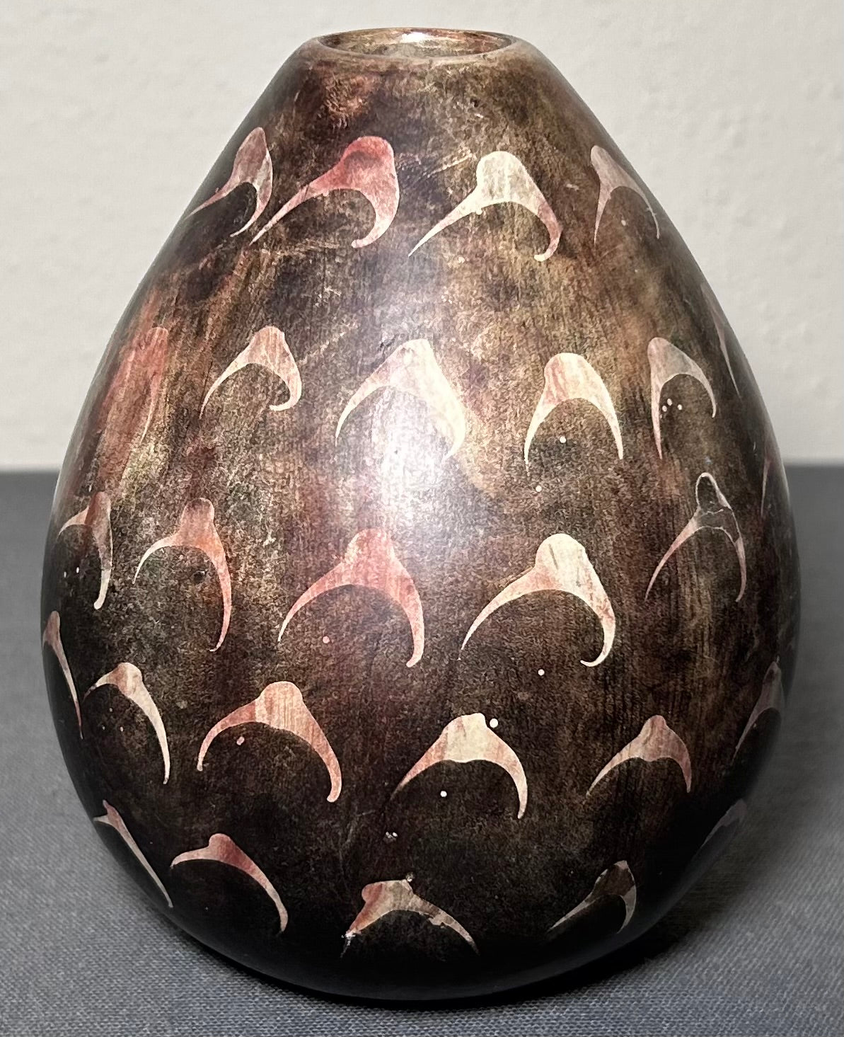 Vintage 1994 Peruvian Maneno Studio Pottery Brown/White Clay Vase
