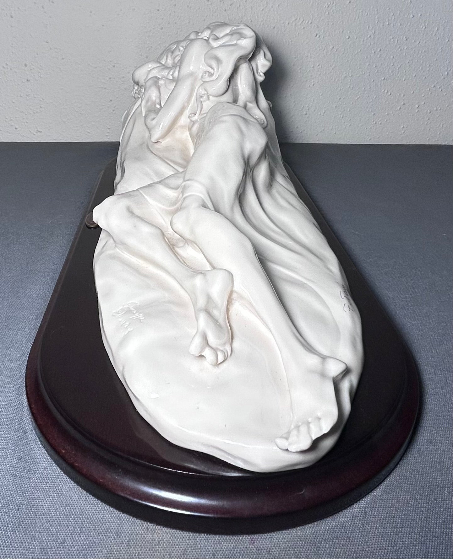 2003 Italian Giuseppe Armani Florence “Beautiful Dream” Porcelain Sculpture by Fabrizio Tani