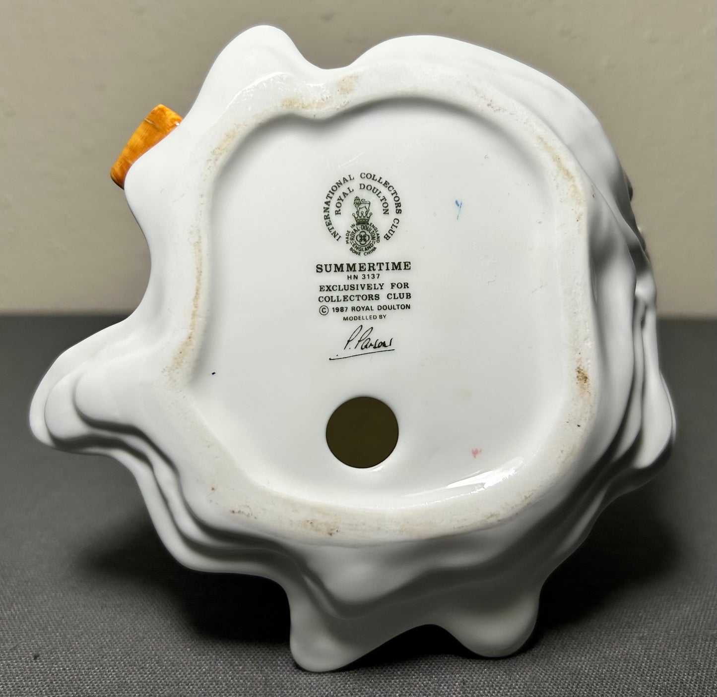 Vintage English 1987 Royal Doulton Porcelain Summertime Figurine (HN 3137) (International Collectors Club) (Retired)l