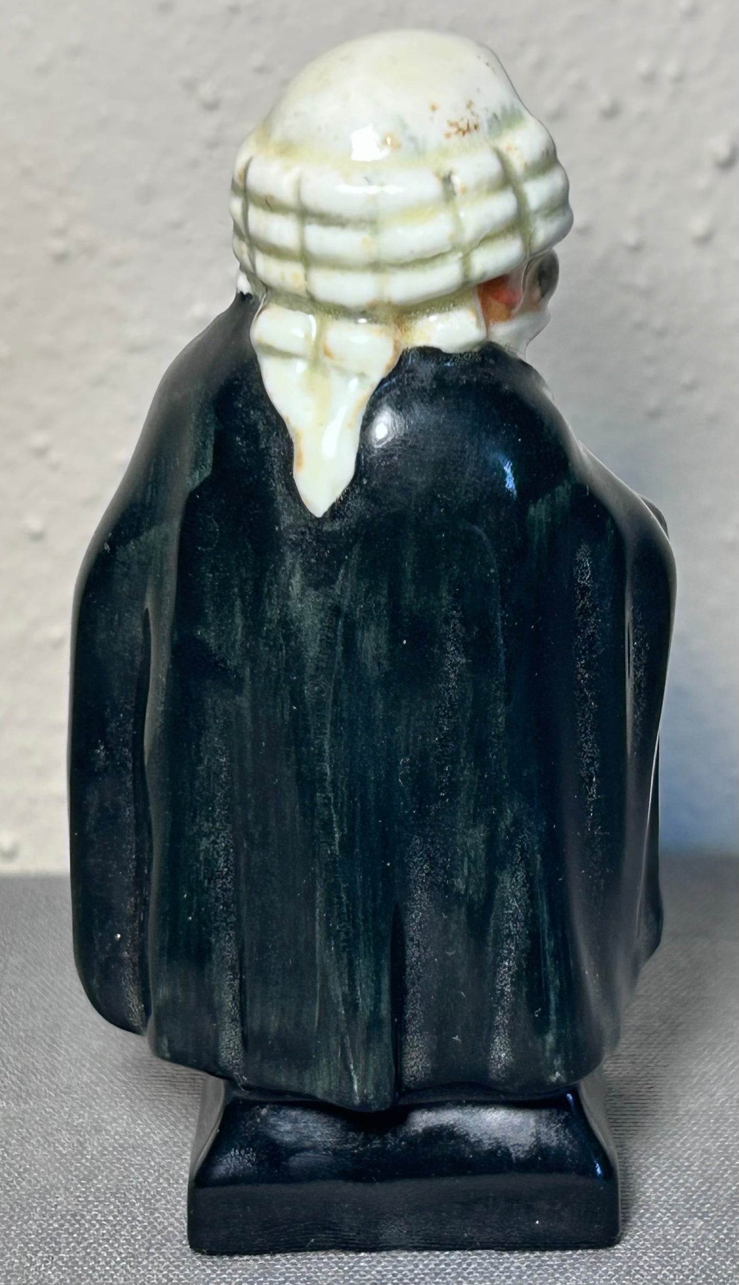 Late 19th Century English Royal Doulton Porcelain Serjeant Buzfuz Figurine