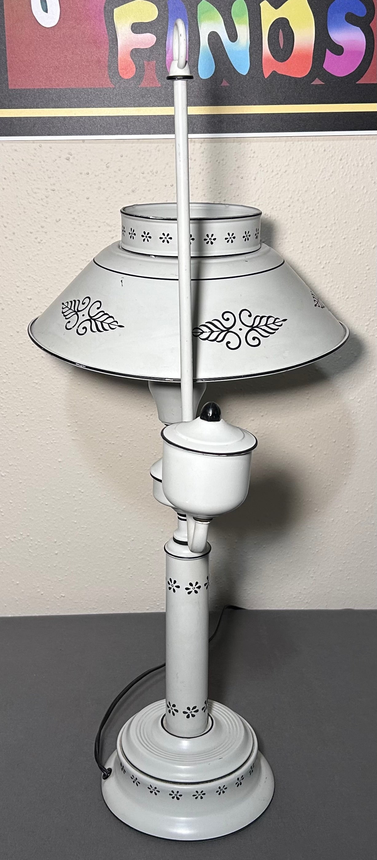 Vintage Mid 20th Century American Country Style White/Black Toleware Metal Student Desk Lamp