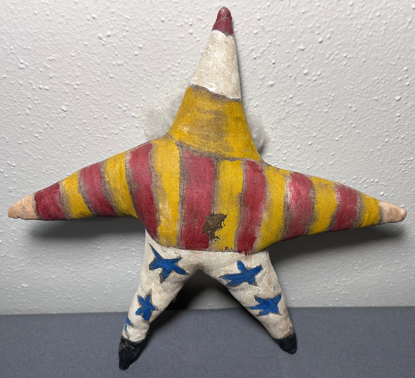 Vintage American Santa Claus Star Painted Oil Cloth Christmas Folk Art Piece (20th Century)