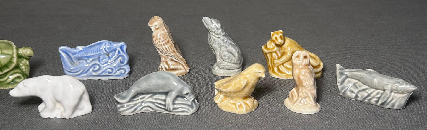 Vintage Lot of 14 1998-2002 English Wade Porcelain North American Endangered Animals Whimsies