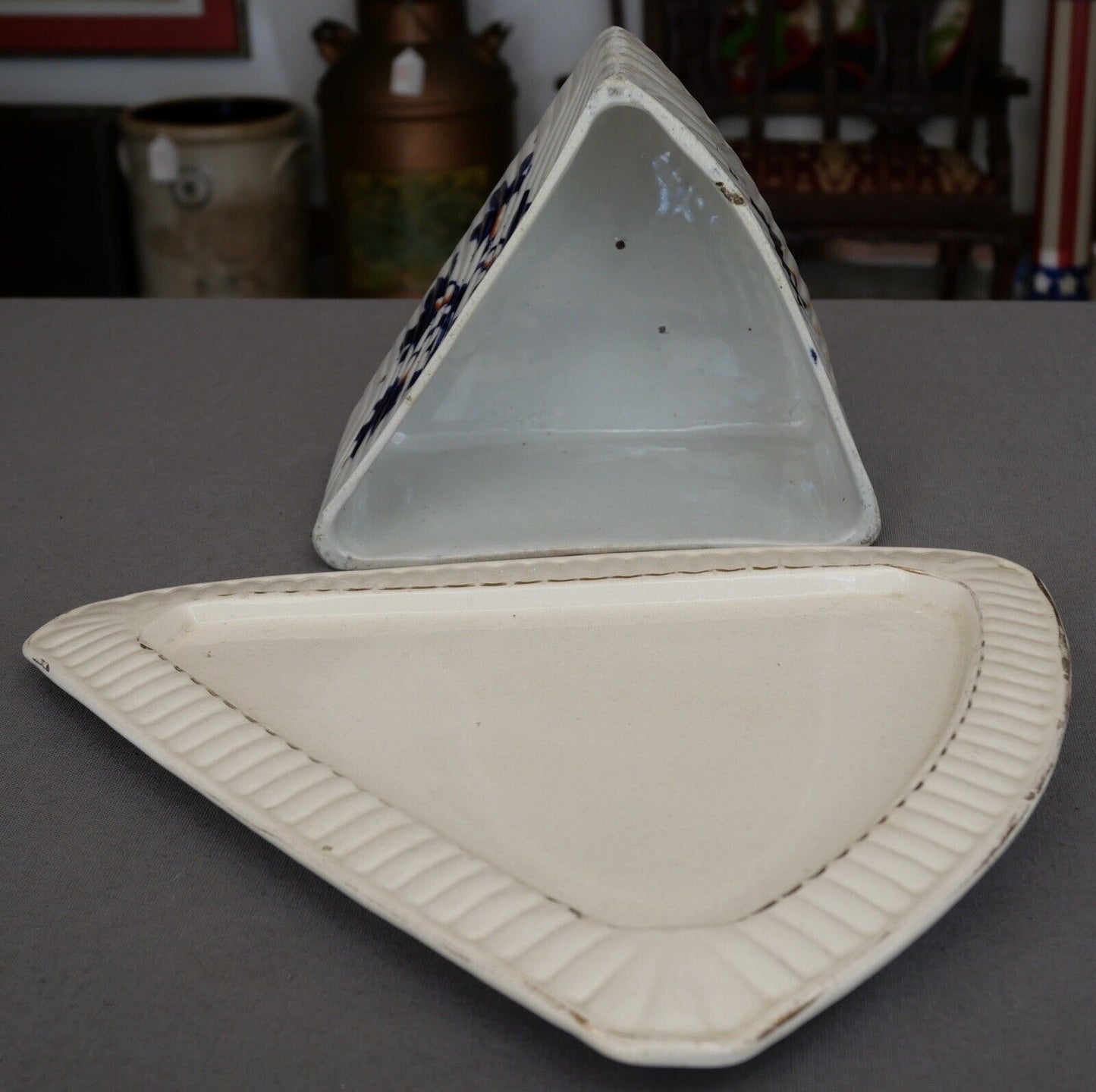 Late 19th Century English Victorian Ironstone Porcelain Imari Style Cheese Keeper