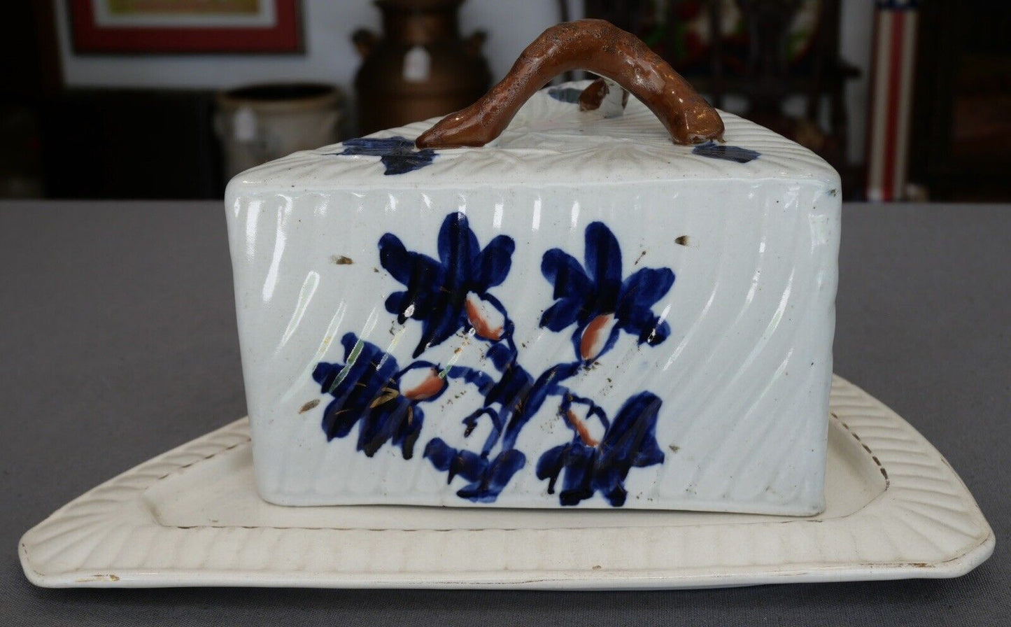 Late 19th Century English Victorian Ironstone Porcelain Imari Style Cheese Keeper