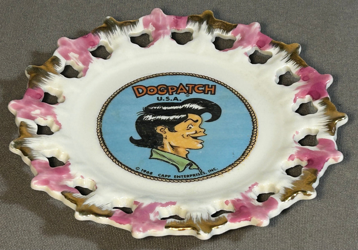 Vintage 1968 American Dogpatch USA Amusement Park Souvenir Ceramic Plate