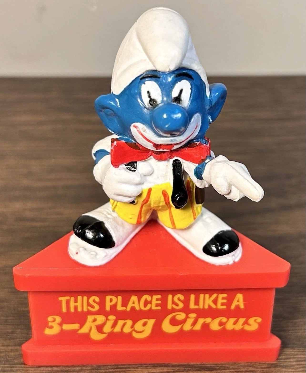 Vintage 1980’s Schleich Peyo Smurfs This Place is Like a 3-Ring Circus Figurine Toy