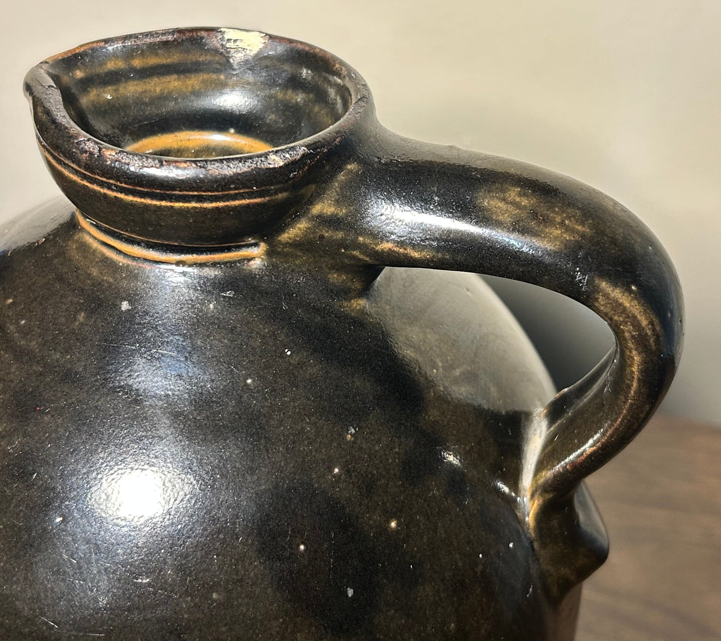 Circa 1883 American Primitive E. Norton & Co. Bennington Vermont Albany Slip Glazed Brown Stoneware Beehive-Form 1 Gallon Jug