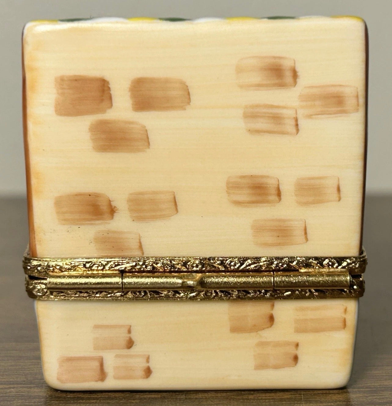 Vintage 1990’s French Limoges Hand-Painted Limited Edition Librairie Chez Victor Bookstore Trinket Box