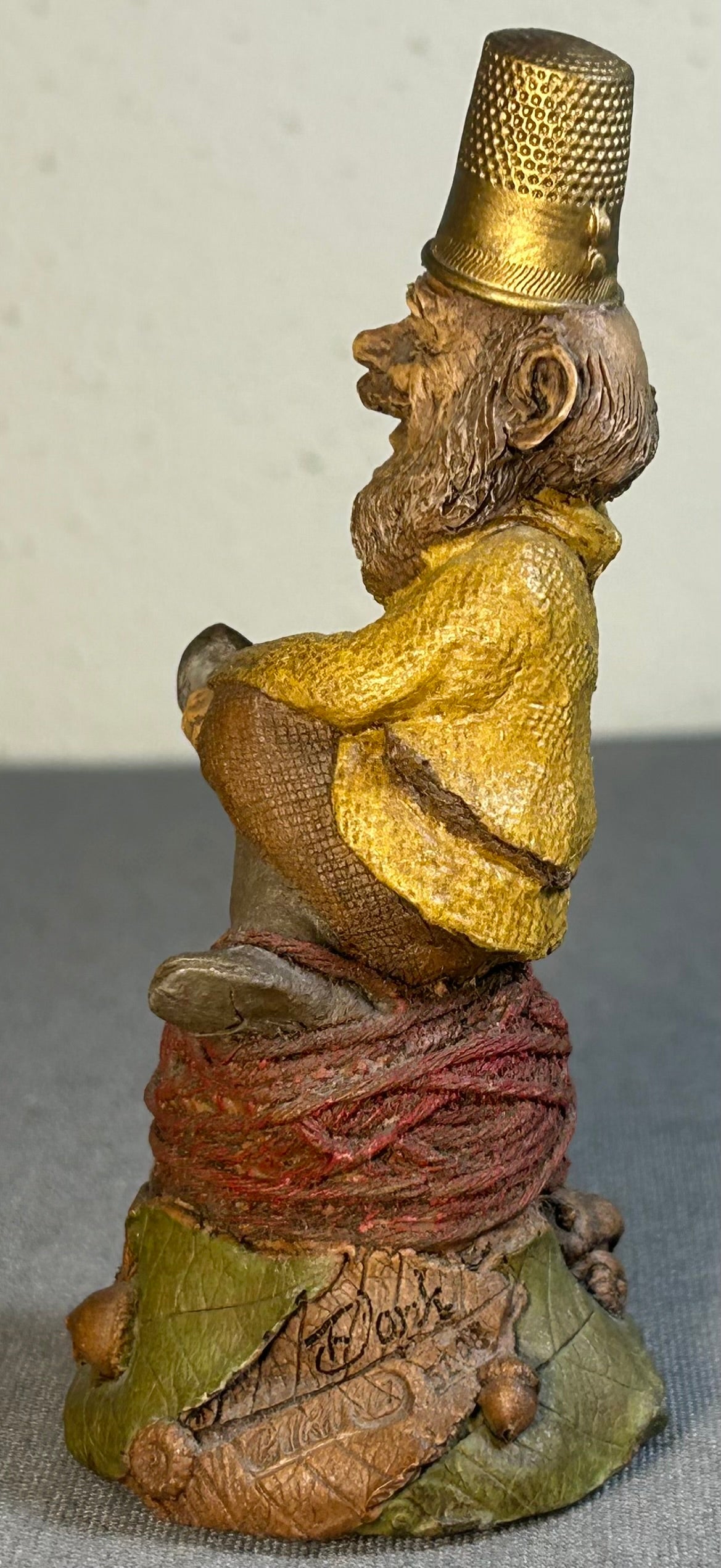 1992 American Tom Clark Yarn Resin Thimble Gnome Figurine with COA and Story Card