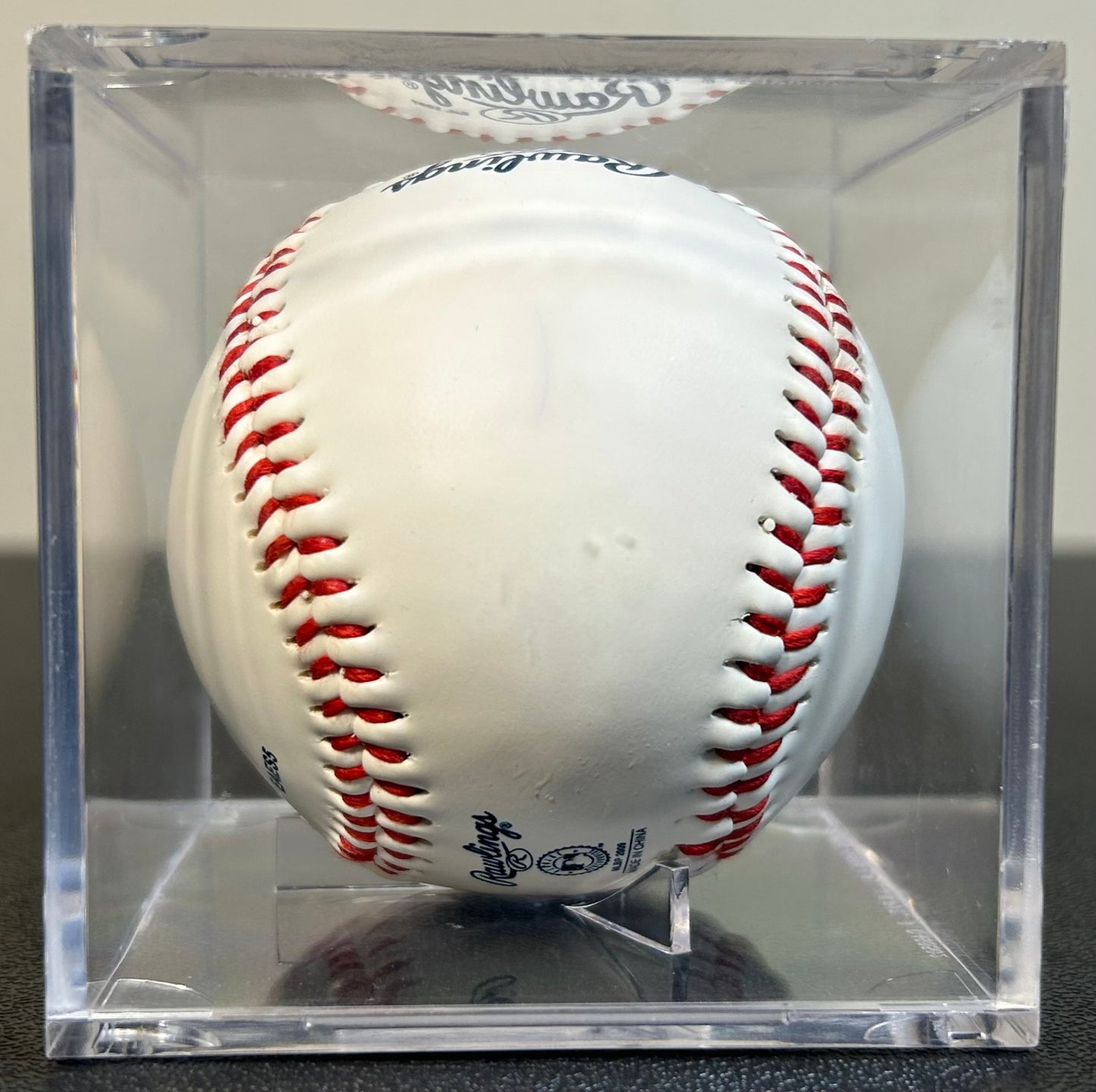 2009 Los Angeles Dodgers Souvenir Rawlings Major League Baseball in Acrylic Display Case