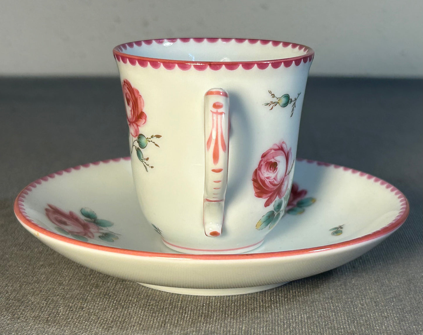 Vintage 1994-2006 Italian Richard Ginori Porcelain Antique Rose Amalfi Pink Demitasse Cup and Saucer Set (Retired)