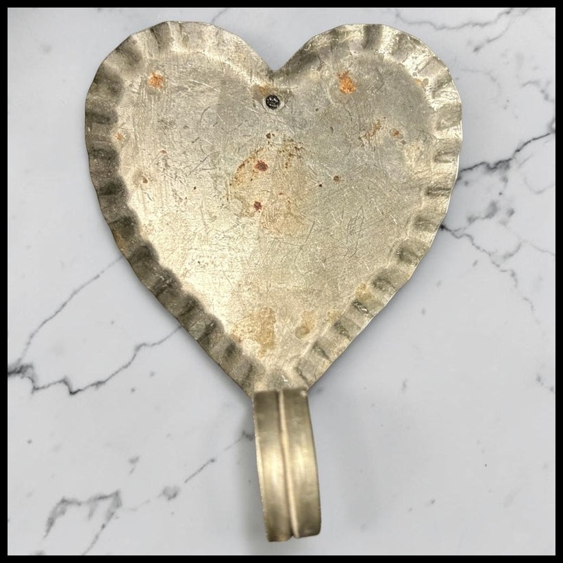 Vintage American Primitive Galvanized Tin Crimped Piecrust Edge Heart Wall Hook
