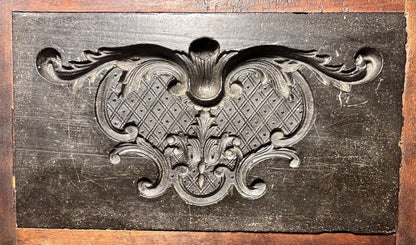 Mid 19th Century American Victorian Rococo Revival Style Carved Black Walnut Wood Architectural Molding Pattern Block