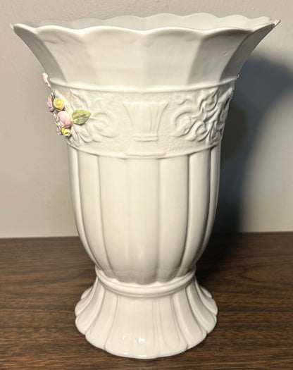 2001 Irish Belleek Porcelain Annual Piece Tree of Life Limited Edition Vase