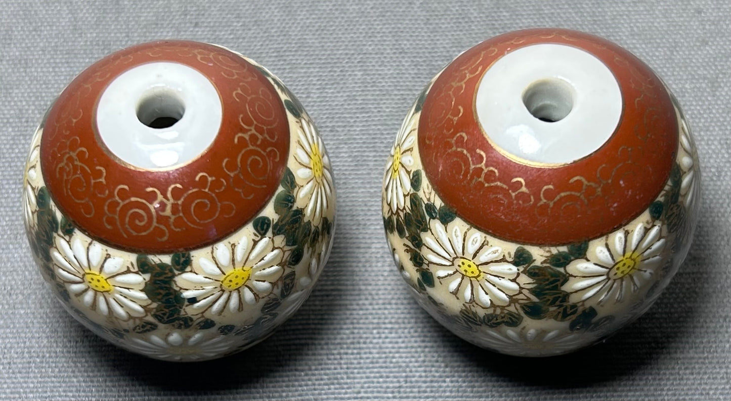 Set of Vintage Mid 20th Century Japanese Kutani Porcelain Chrysanthemum Floral Motif Egg-Form Wind Chimes (Shōwa Period)