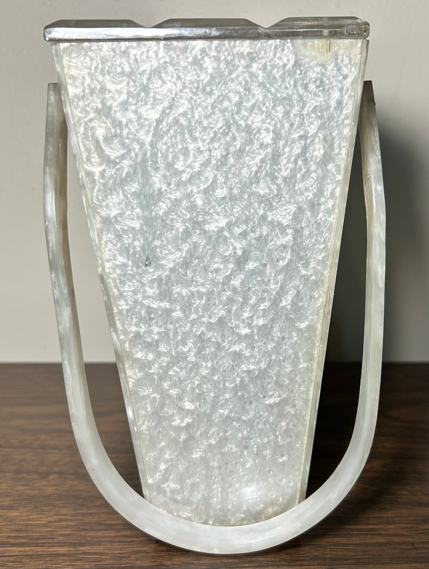 Vintage 1950’s American Wilardy Pearlescent Marbleized White Lucite/Metal Filigree Box Purse Made in New York