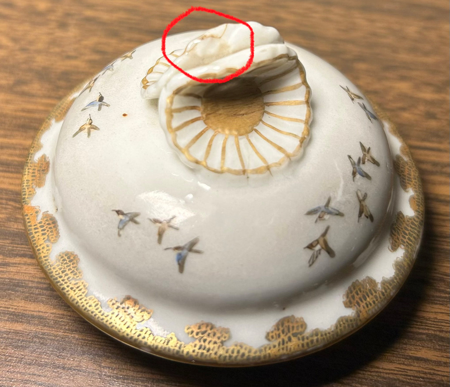 Early 20th Century Japanese Kutani Porcelain Hand-Painted Gilded Chrysanthemum Floral/Mountain Creek Landscape Motifs Teapot and Lidded Sugar Bowl Set (Meiji Period)