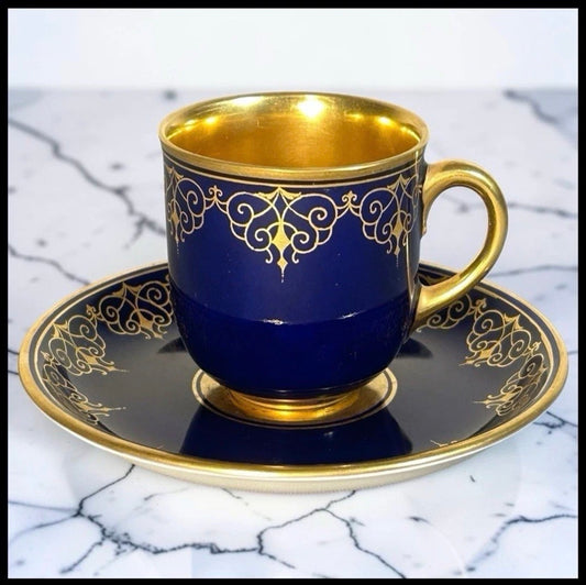 1930’s Austrian Augarten Porcelain Biedermeier Style Gilded Cobalt Blue Scrollwork Motifs Demitasse Cups and Saucer Set