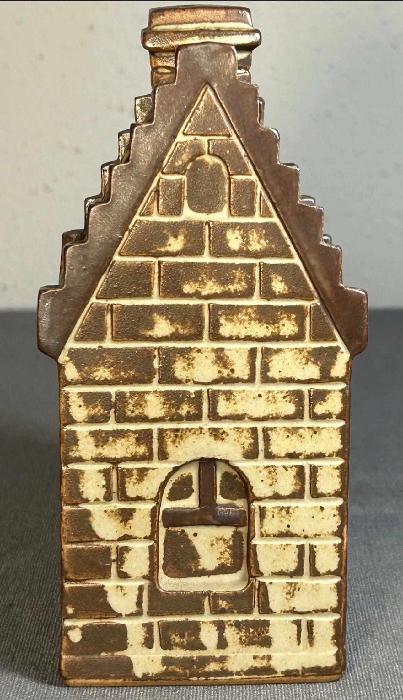 Vintage 1979-1980 Otagiri Glazed Ceramic Stoneware Victorian-Style Cottage House Coin Bank Made in Japan