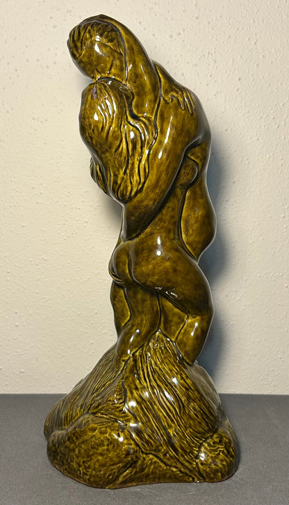 Vintage 1977 American Mid Century Modern Nude Lovers Kissing Olive Green Ceramic Sculpture