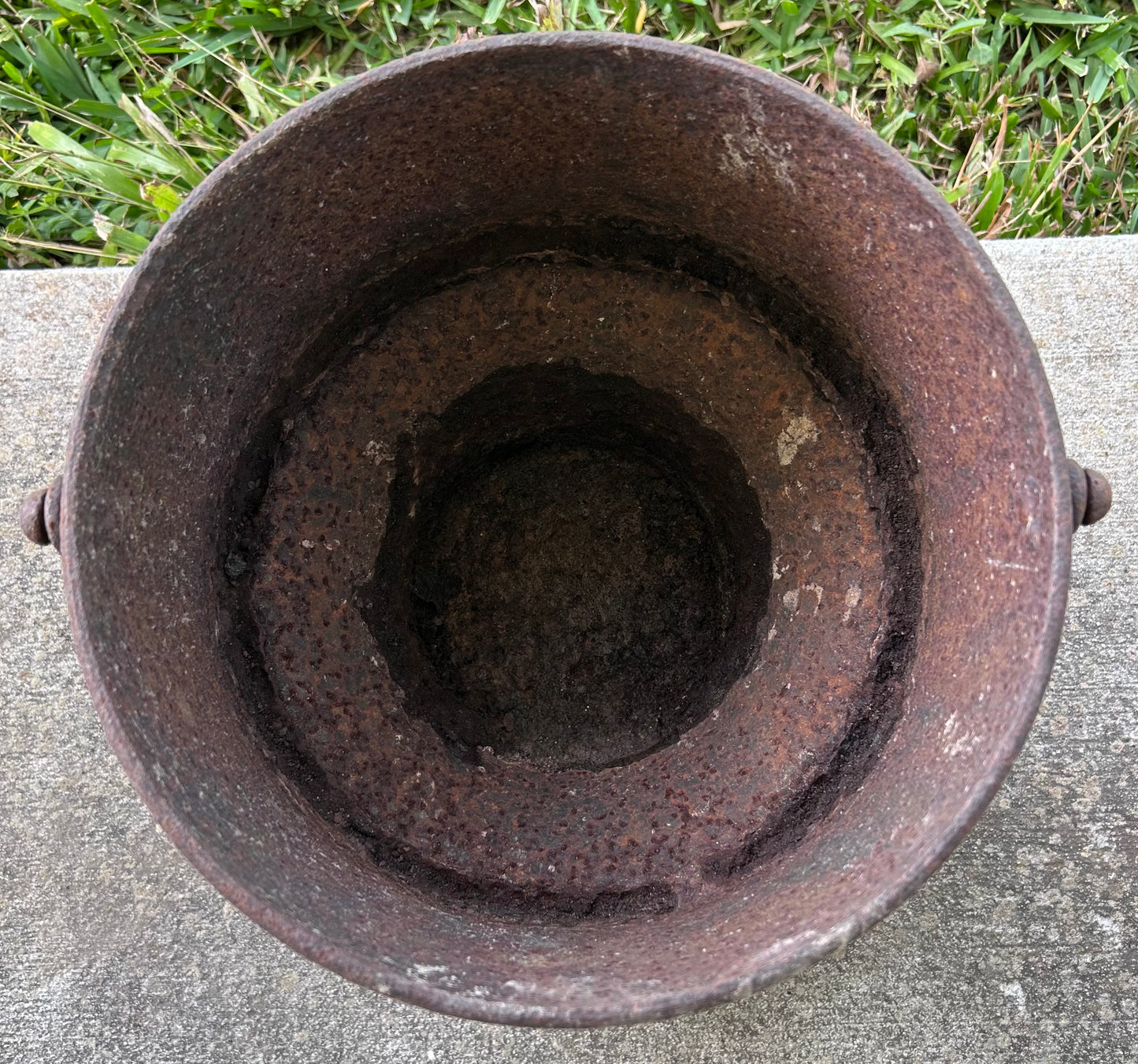 Mid to Late 19th Century American Primitive Cast Iron Brazier with Tripod Stand and Bail Handle