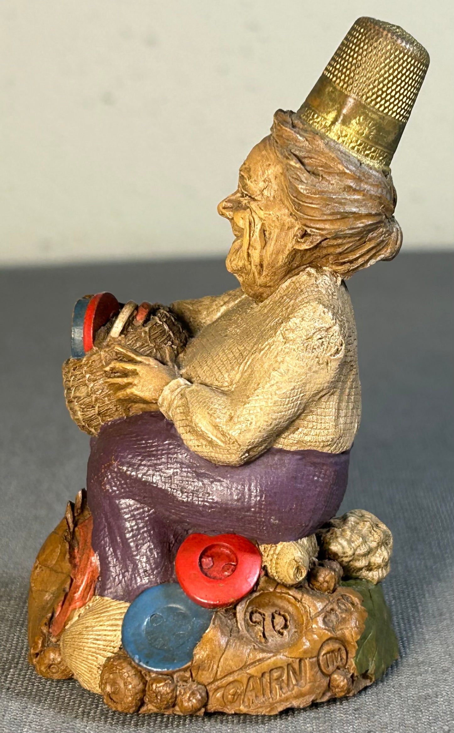 Vintage 1992 American Tom Clark Mother of Pearl Resin Thimble Gnome Figurine with COA and Story Card