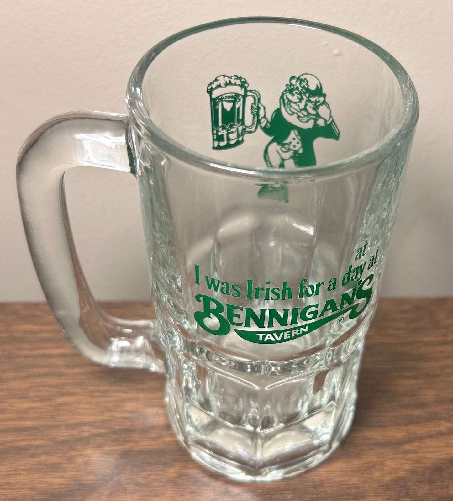 Vintage 1980’s Bennigan’s Tavern Glass Beer Mug
