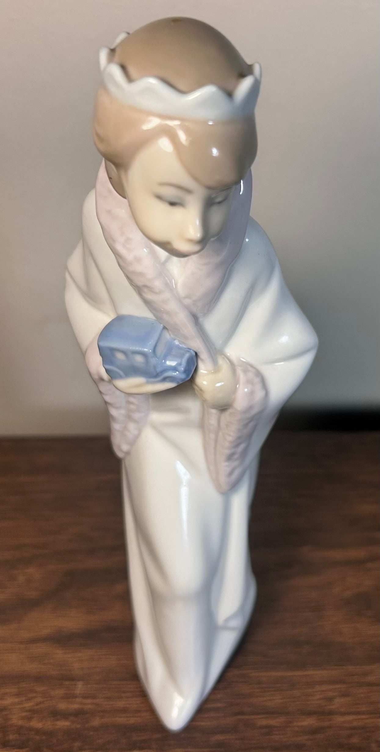 Vintage 1977-1984 Spanish Lladro Porcelain King Gaspar Children’s Nativity Collection Figurine (#4674) (Retired)