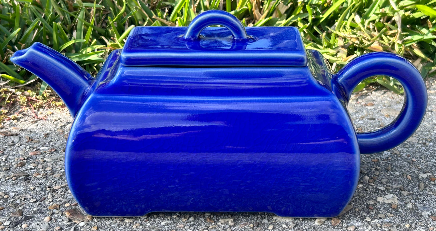 Vintage 1990’s French Mariage Freres Theiere Mandarins Cobalt Bleu Stoneware Ceramic Chinese Ming Dynasty Style Teapot