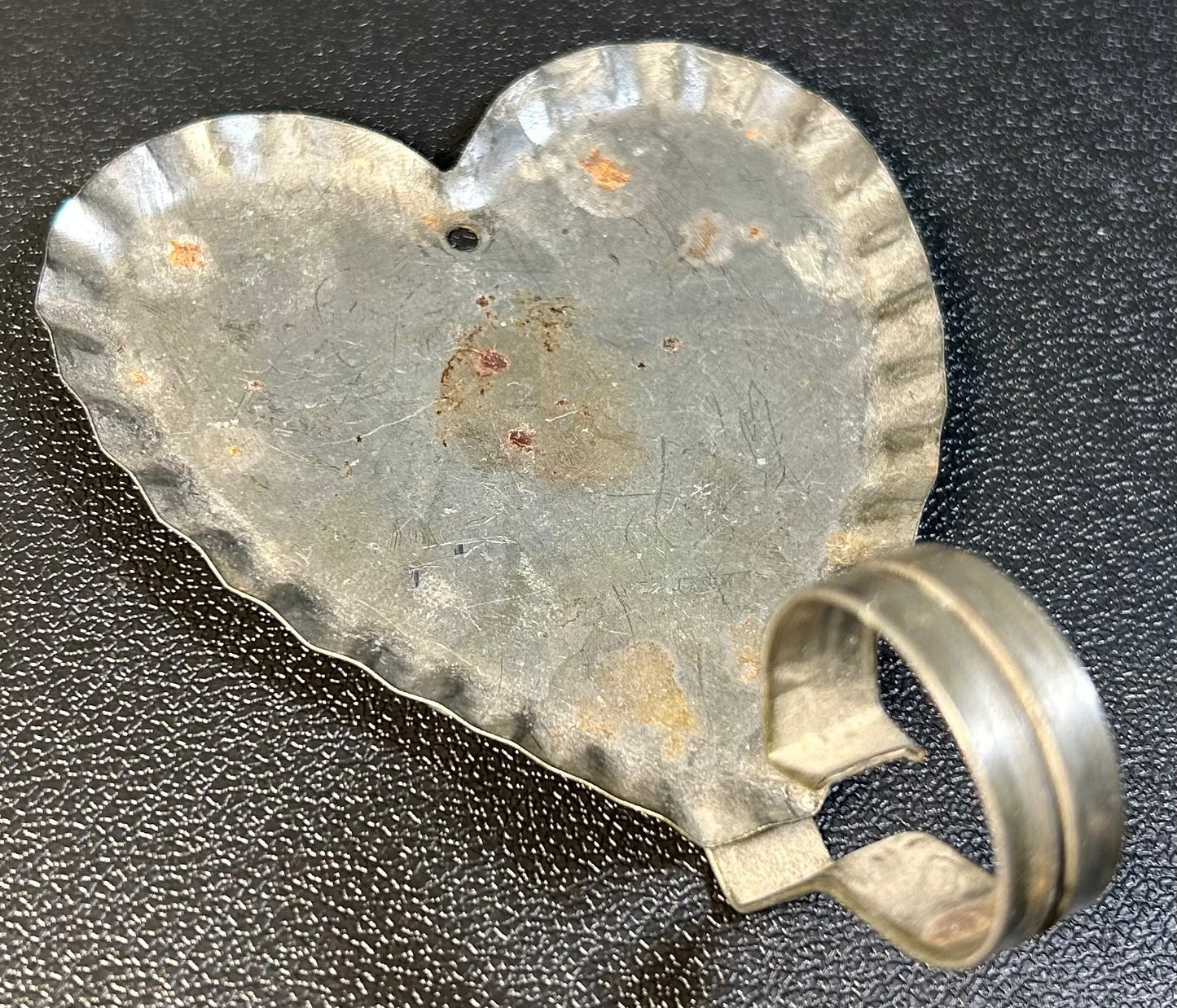 Vintage American Primitive Galvanized Tin Crimped Piecrust Edge Heart Wall Hook