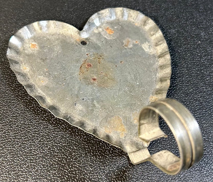 Vintage American Primitive Galvanized Tin Crimped Piecrust Edge Heart Wall Hook