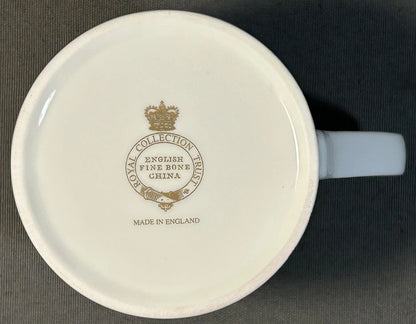 2015 English Royal Collection Trust Porcelain Queen Elizabeth II Longest Reigning Monarch Commemorative Mug