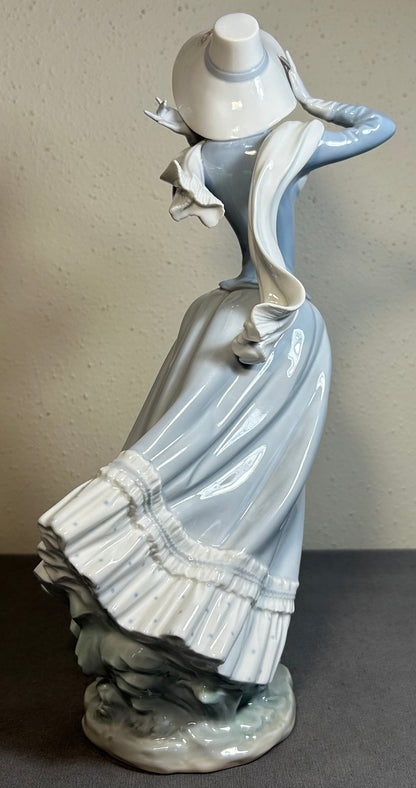 Vintage 1990’s Spanish Lladro Summer Breeze Figurine (#4936) (Retired)