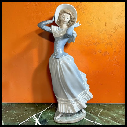 Vintage 1990’s Spanish Lladro Summer Breeze Figurine (#4936) (Retired)