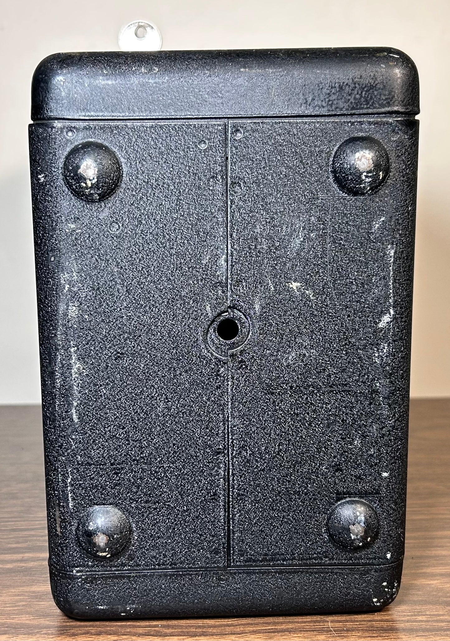 Late 1940’s American Federal Manufacturing & Engineering Corporation Model 40 Microscope Metal Locking Storage Case with Original Key (Brooklyn, New York)