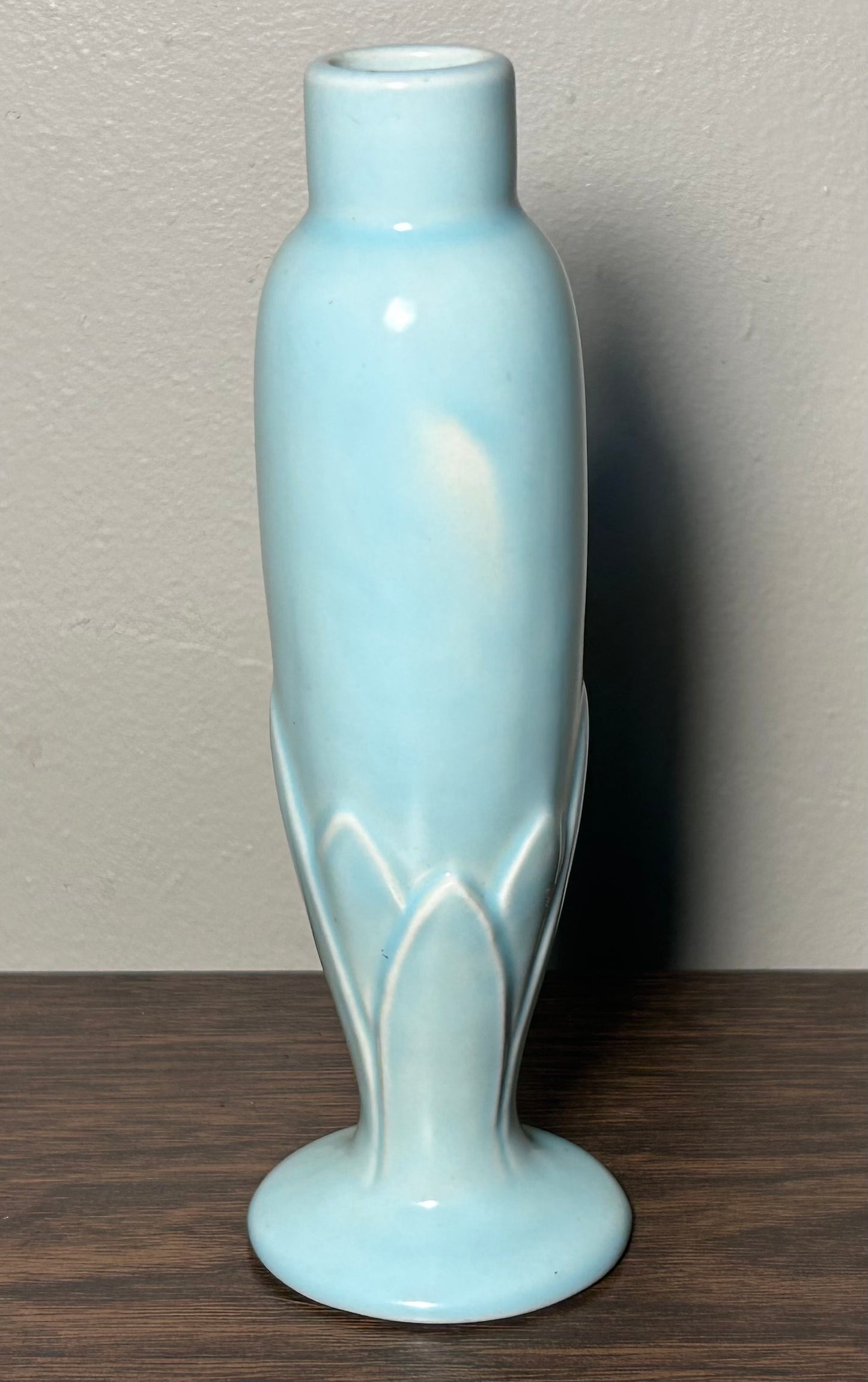 Vintage 1950’s American Mid Century Modern L’Orle Pottery Ceramic Pastel Blue Bud Vase