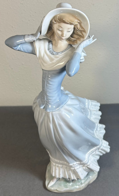 Vintage 1990’s Spanish Lladro Summer Breeze Figurine (#4936) (Retired)