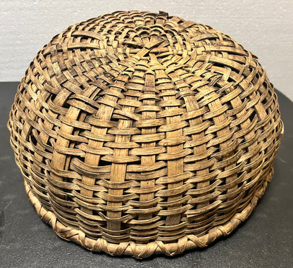 Late 19th Century American Primitive White Oak Splint Wooden Round Basket (Shenandoah Valley Area)