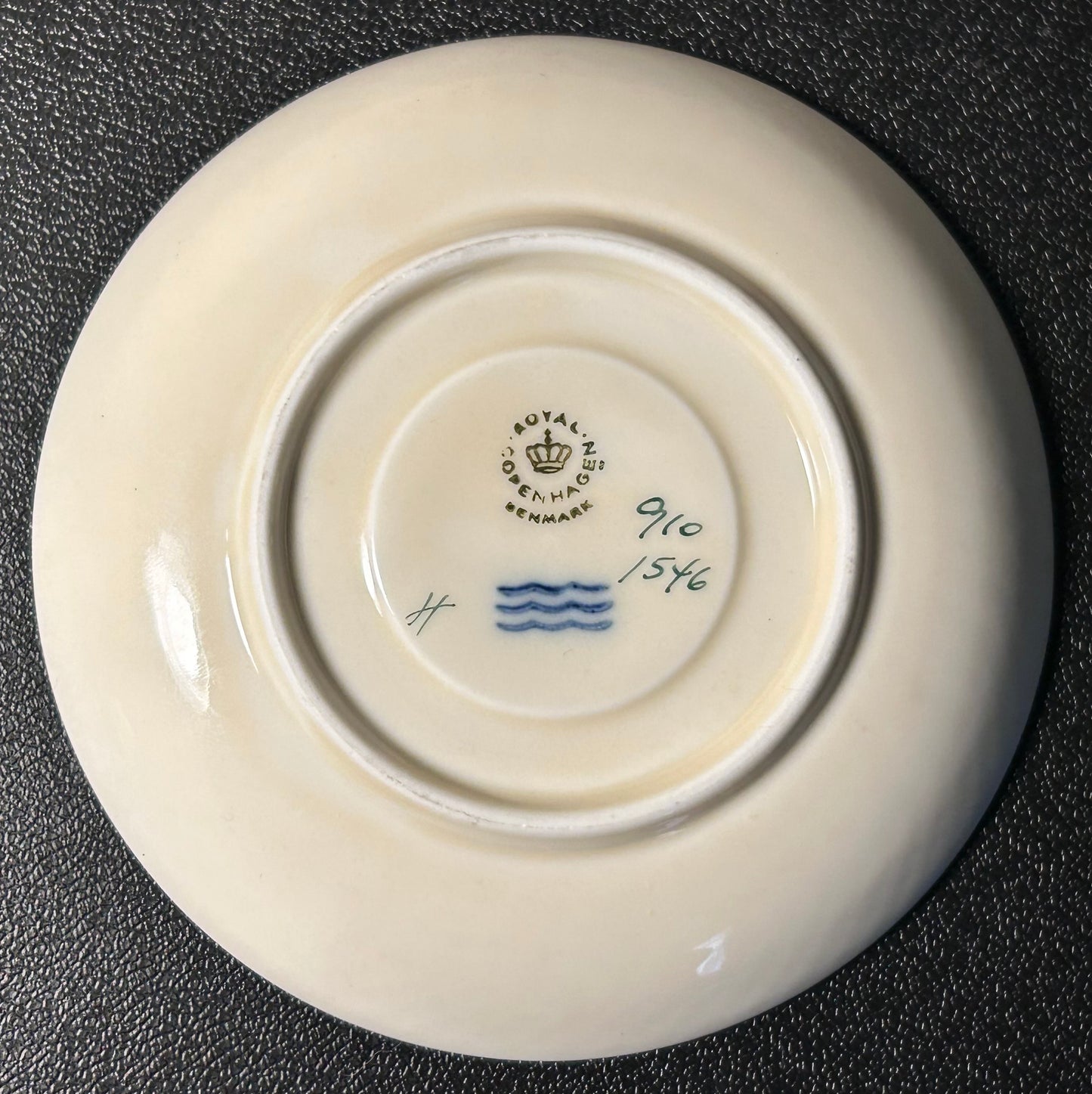 1947-48 Danish Royal Copenhagen Porcelain Frijsenberg Floral Pattern Demitasse Cup and Saucer Set