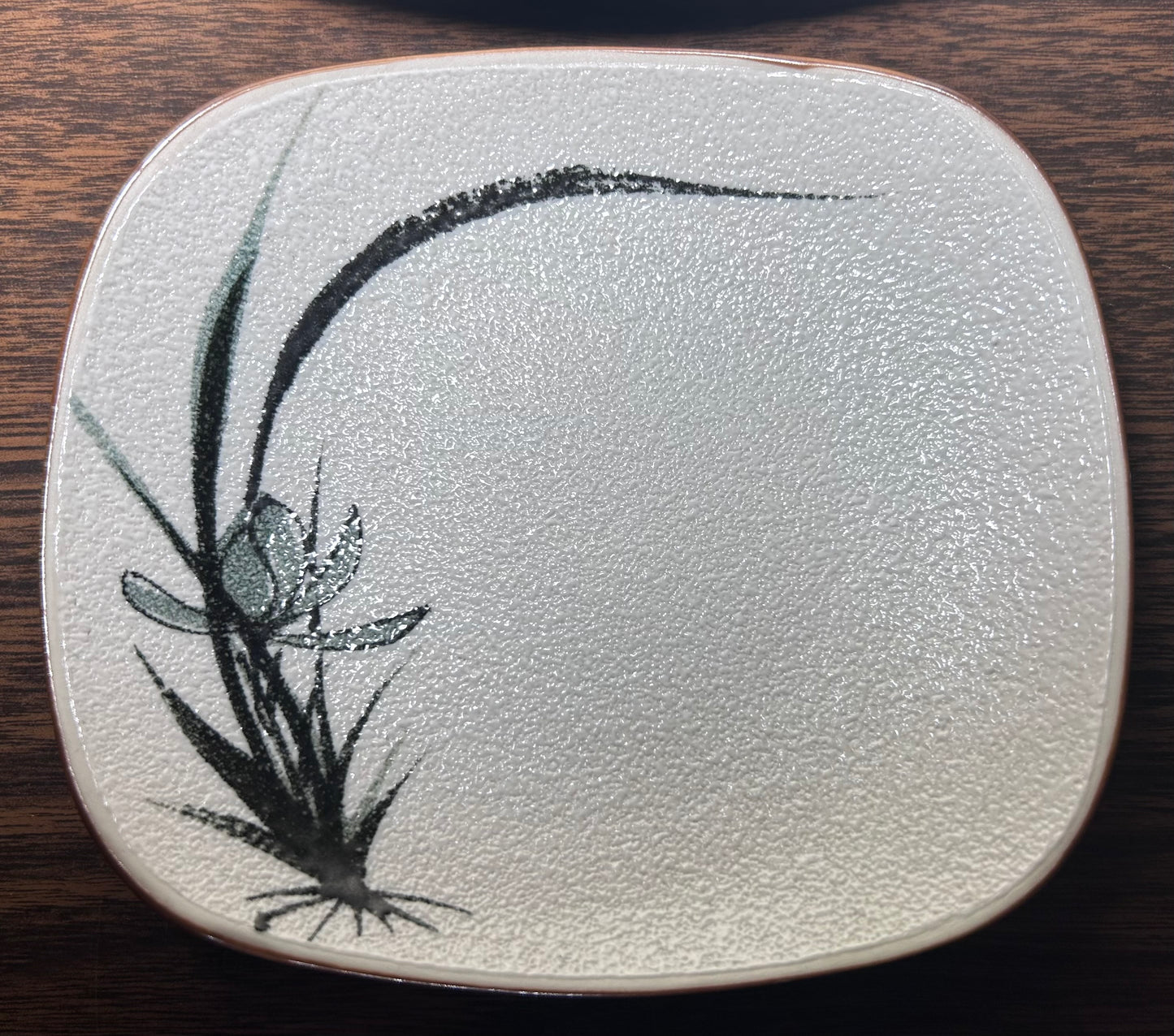 Set of 4 Vintage Circa 1960 Japanese Wony Ltd. Textured Porcelain Foliate Motif Snack Plates