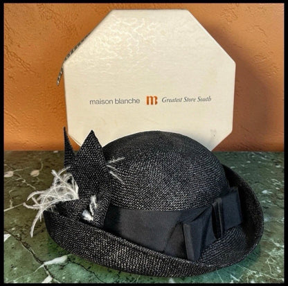Vintage 1970’s American Maison Blanche Career Collection Women’s Black Fine Straw Cloche Hat and Box
