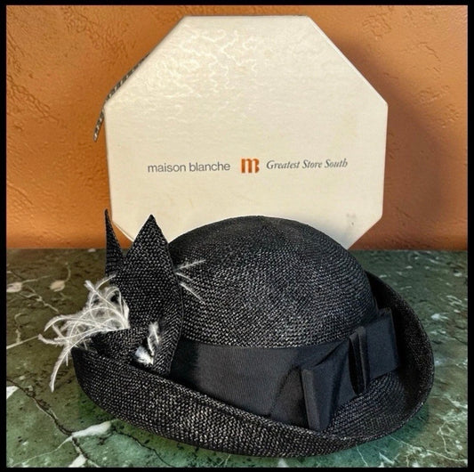 Vintage 1970’s American Maison Blanche Career Collection Women’s Black Fine Straw Cloche Hat and Box
