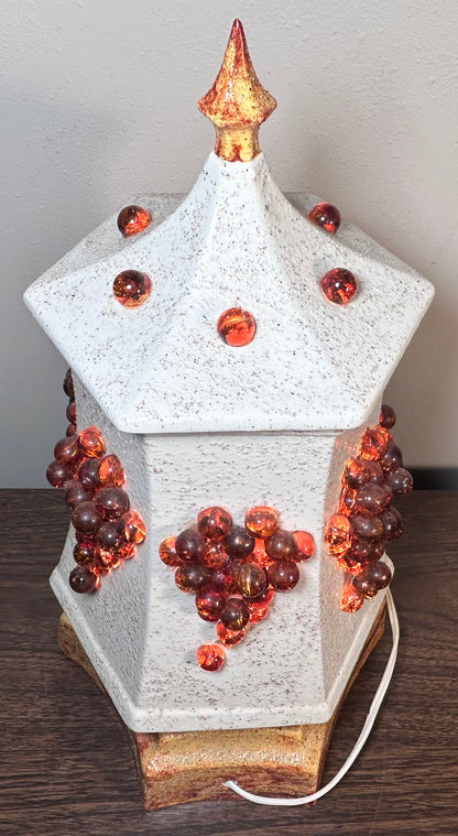Vintage 1960’s American Mid Century Modern Ceramic/Glass Grape Clusters Pagoda-Style Paneled Table Lamp