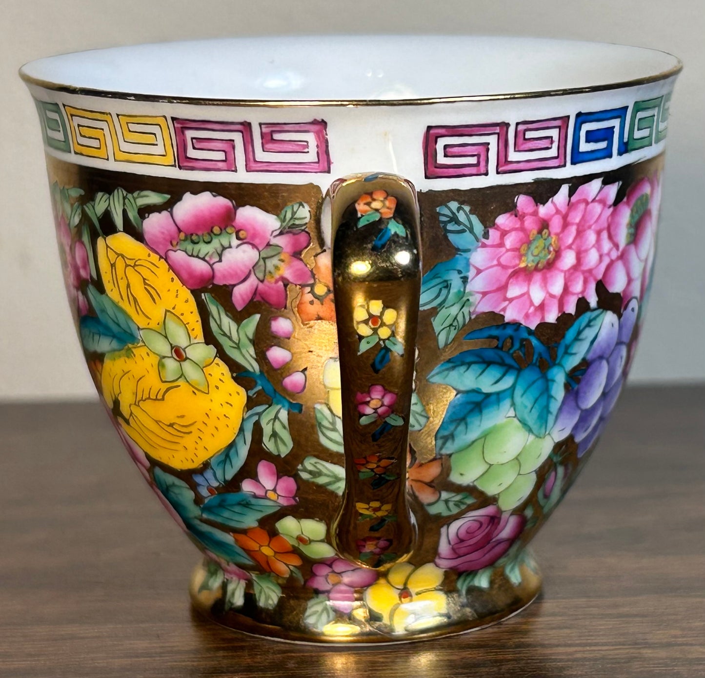 Vintage 1970’s Chinese Zhongguo Chao Cai Gilded Mille Fleur Porcelain Teacup