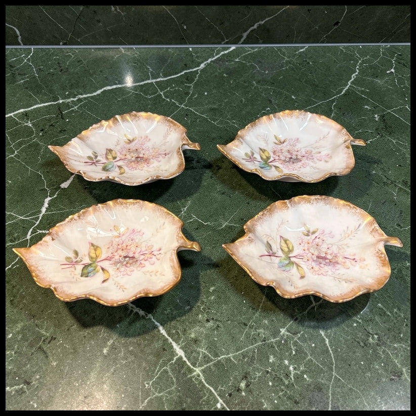 Set of 4 Late 19th Century French Art Nouveau Limoges Bawo & Dotter Elite Gilded Hand-Painted Floral Motifs Leaf-Form Trinket Dishes