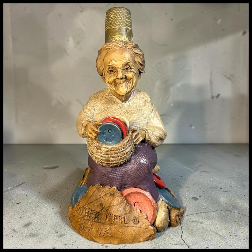 Vintage 1992 American Tom Clark Mother of Pearl Resin Thimble Gnome Figurine with COA and Story Card