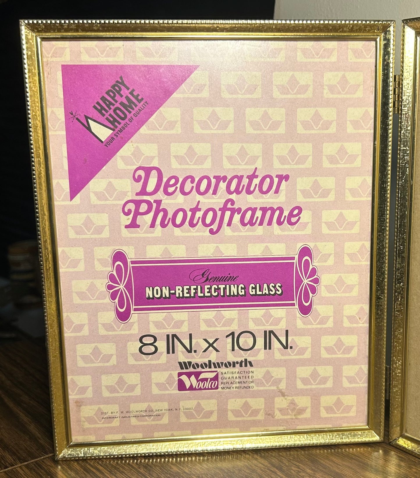 Vintage 1970’s American Woolworth Intercraft Brushed Brass Metal 8” x 10” Standing Tri-fold Picture Frame