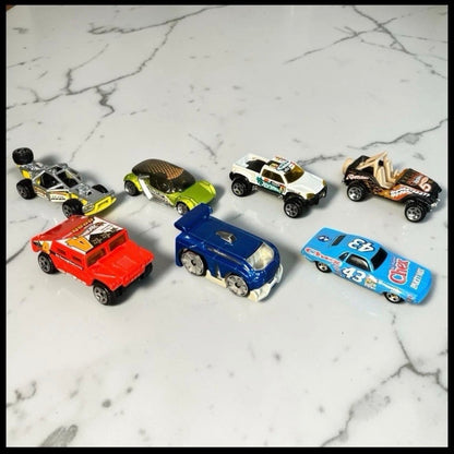 Lot of 7 Hot Wheels Cars