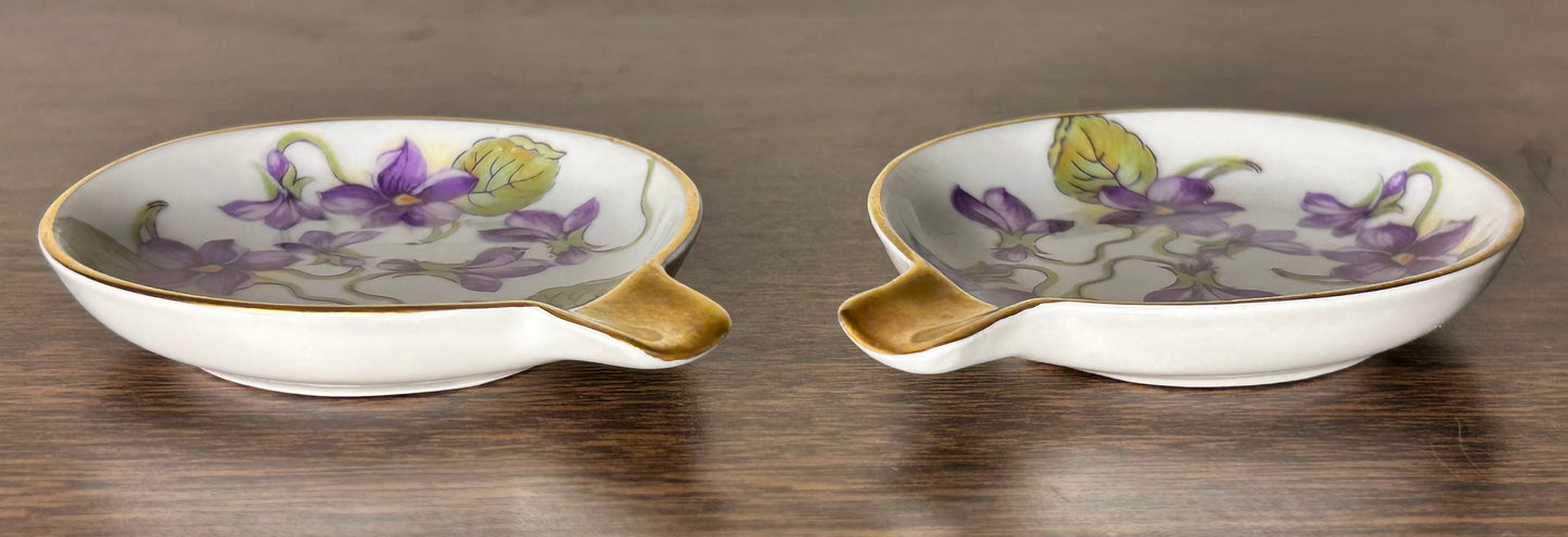 Pair of 1940’s German Mitterteich Bavaria Porcelain Gilded Violet Flower Motifs Personal Ashtrays